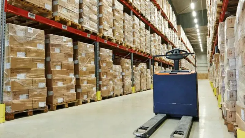 Goods distribution warehouse